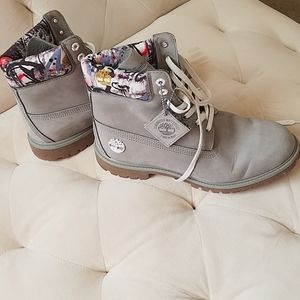 Grey Wildleather Timberland Boots
